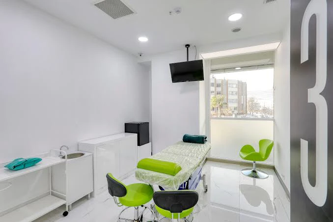 Liz Hair Clinic 