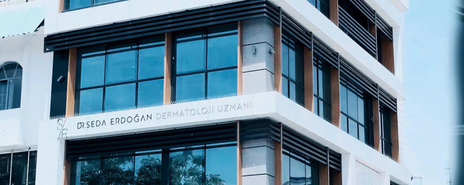 SE Hair Clinic