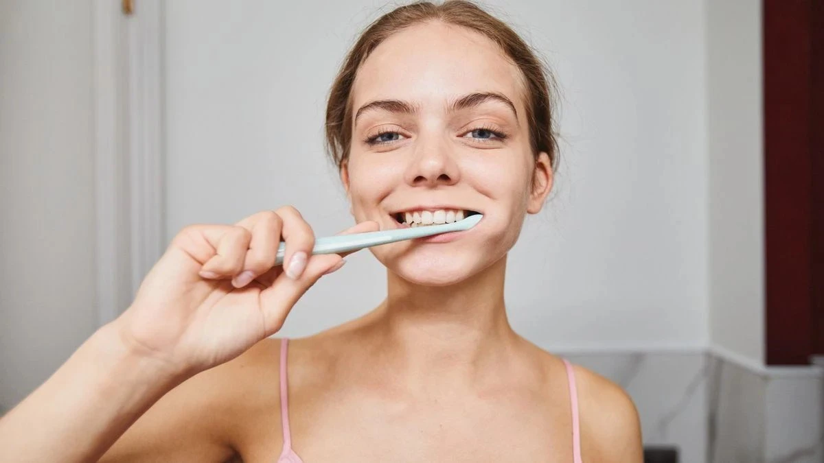Ağız Kokusu Neden Olur? Kalıcı Ağız Kokusu Nasıl Geçer?