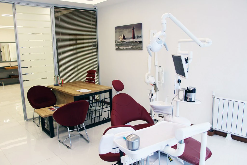 Özlem Koç Diş Kliniği