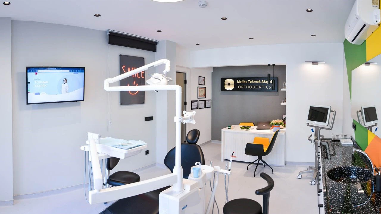 Uzm. Dt. Melike Tokmak Atamek 